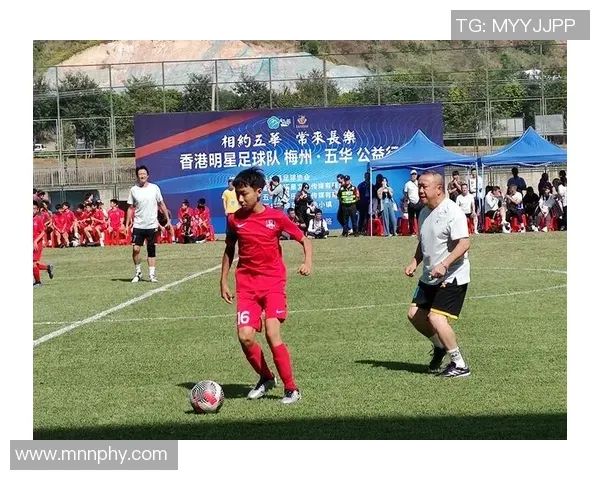 官方：上海申花宣布38岁的于汉超正式退役